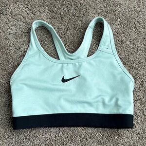 nike dri-fit sports bra